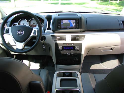2009 VW Routan Interior