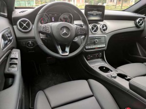 2018 Mercedes Benz GLA250 interior