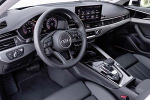 2020 Audi A4 Cockpit