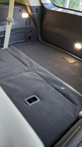 2020 Lincoln Aviator rear storage