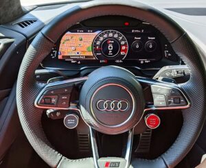 2021 Audi R8 RWD steering wheel